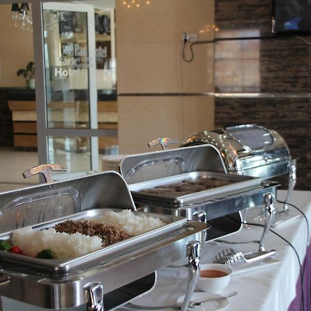 Park Hotel อูลานบาตอร์ ภายนอก รูปภาพ
